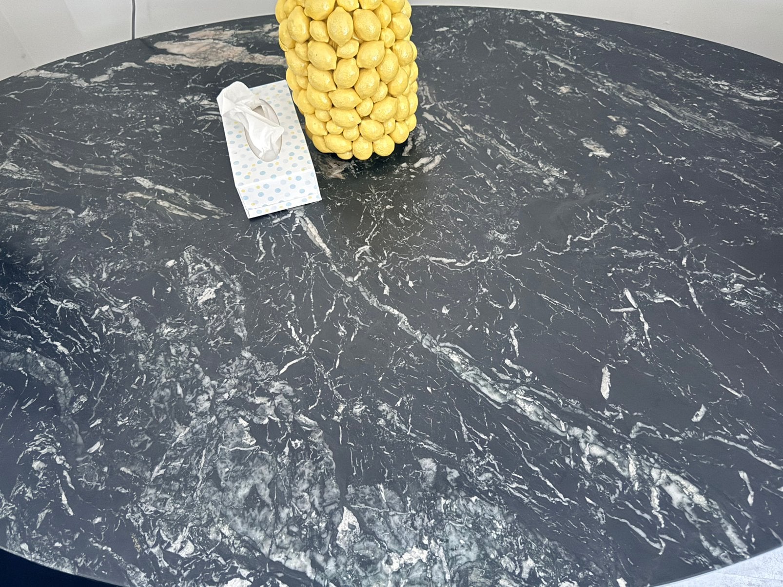 Ovale Eettafel met marmer blad, Ophalen, Zo goed als nieuw