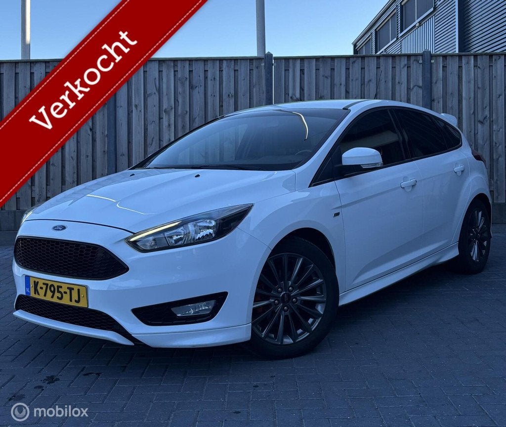 Ford Focus 1.0 Titanium/ST-LINE/CRUISE CONTROL/PDC/TREKHAAK/, Auto's, Ford, Bedrijf, Focus, ABS, Airbags, Airconditioning, Alarm