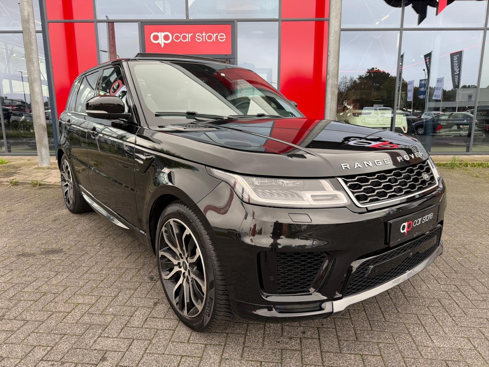Land Rover Range Rover Sport 3.0 TDV6 HSE Dynamic, Auto's, Automaat, Dealer onderhouden, Gebruikt, Zwart