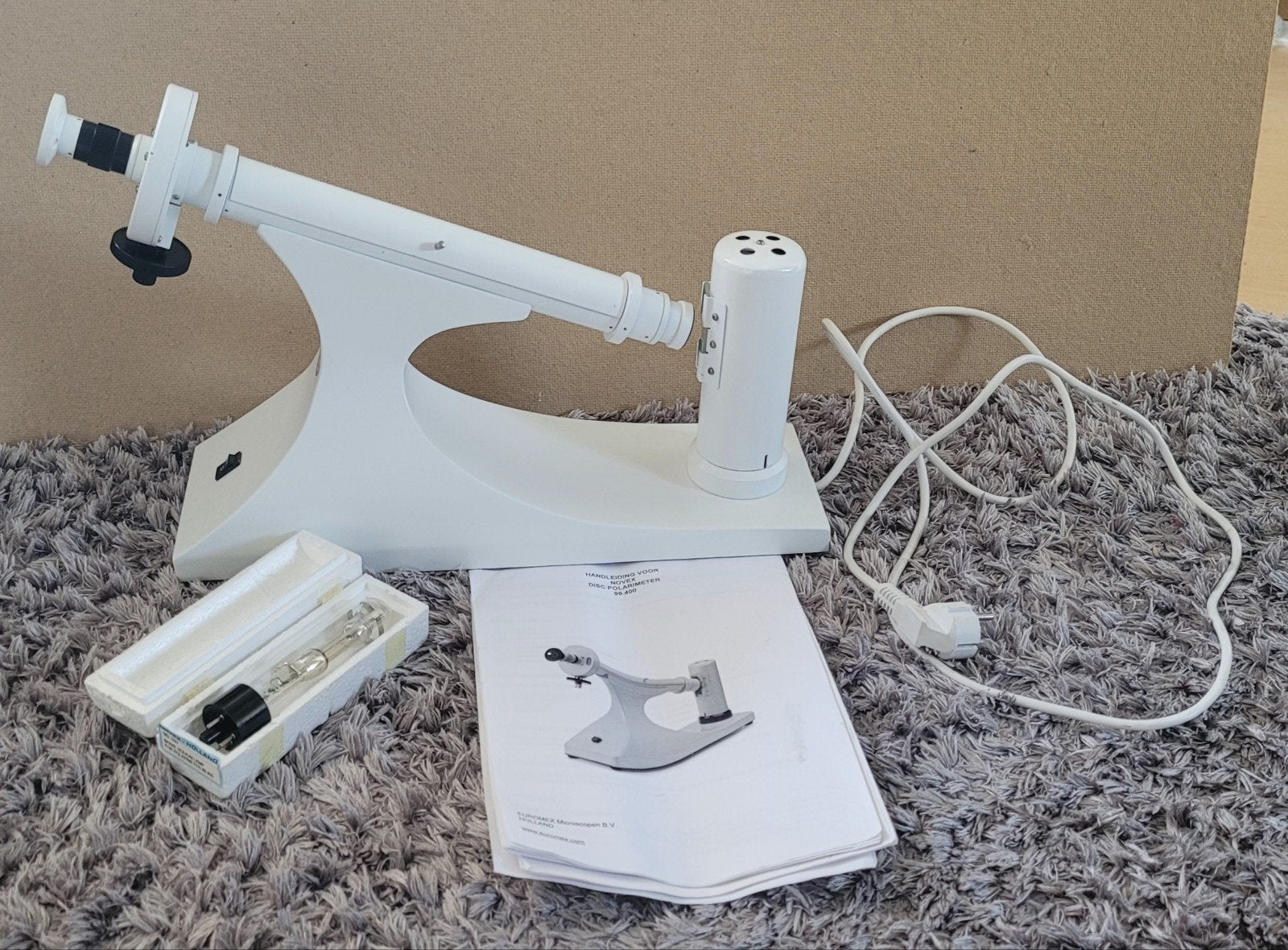 Novex disc polarimeter met reserve sodium lamp, Ophalen