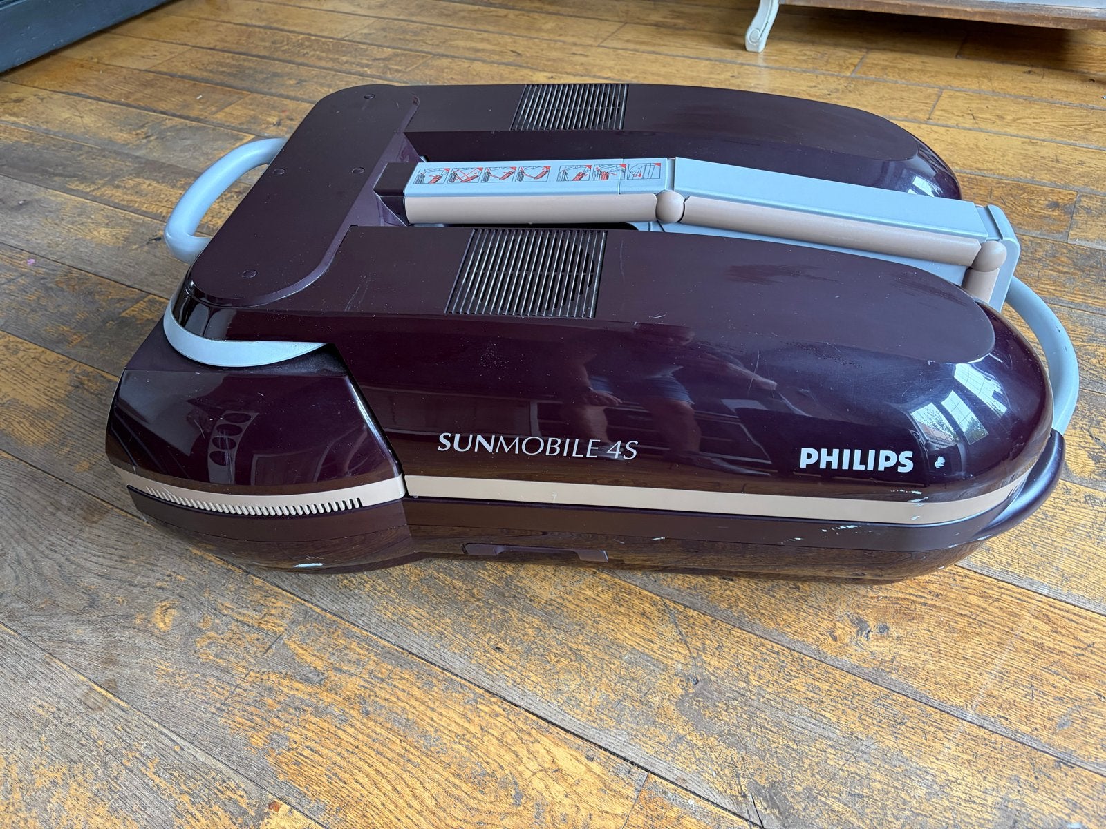 Philips Sun Mobile 4S Gezichtsbruiner met afstandsbediening, Ophalen, Zo goed als nieuw, Gezichtsbruiner, Minder dan 10 lampen