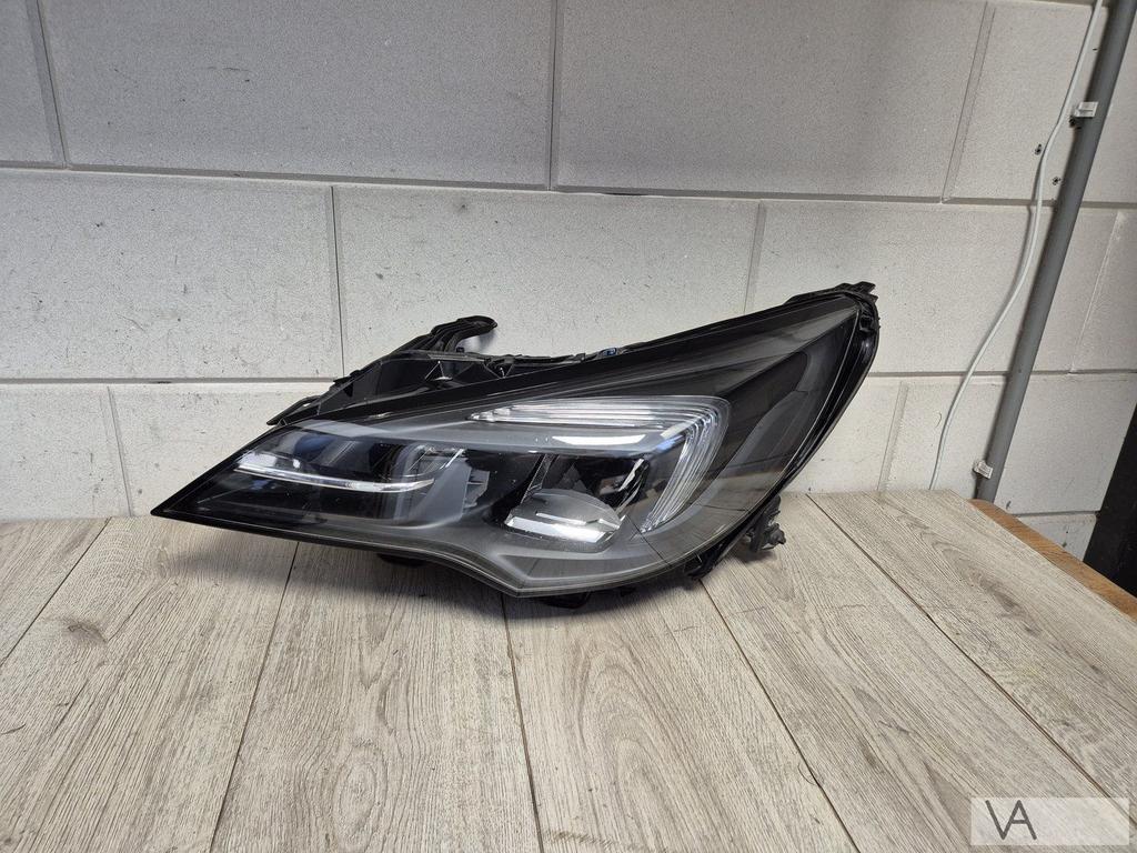 Opel Astra K facelift koplamp links 2019 - 2022 €250 LED, Gebruikt, -, -, Opel