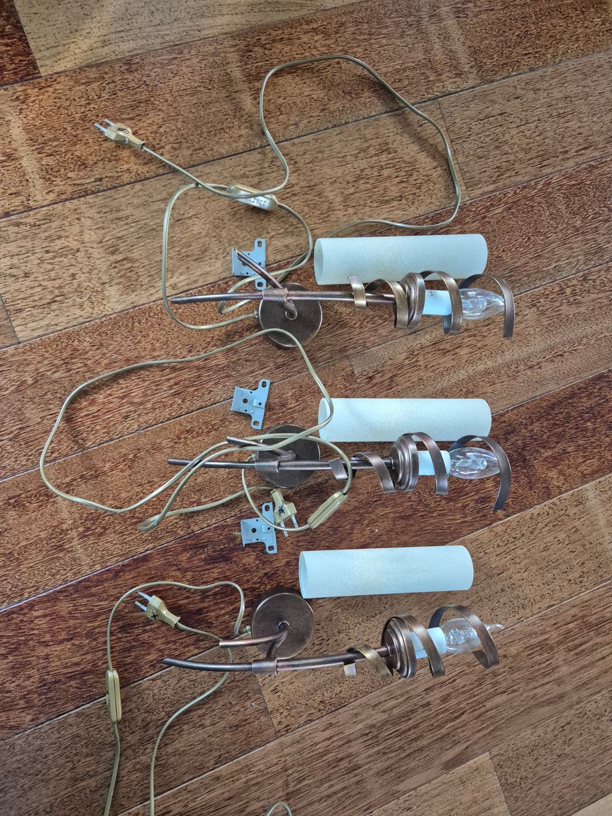 3 mooie sierlijke  wandlampen, Ophalen, E14 (klein)