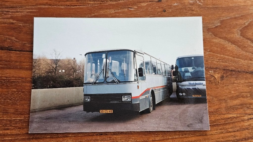 Foto BUS ex KLM ABB Schiphol 3077, Verzamelen, Verzenden, Gebruikt, Bus of Metro, Overige typen