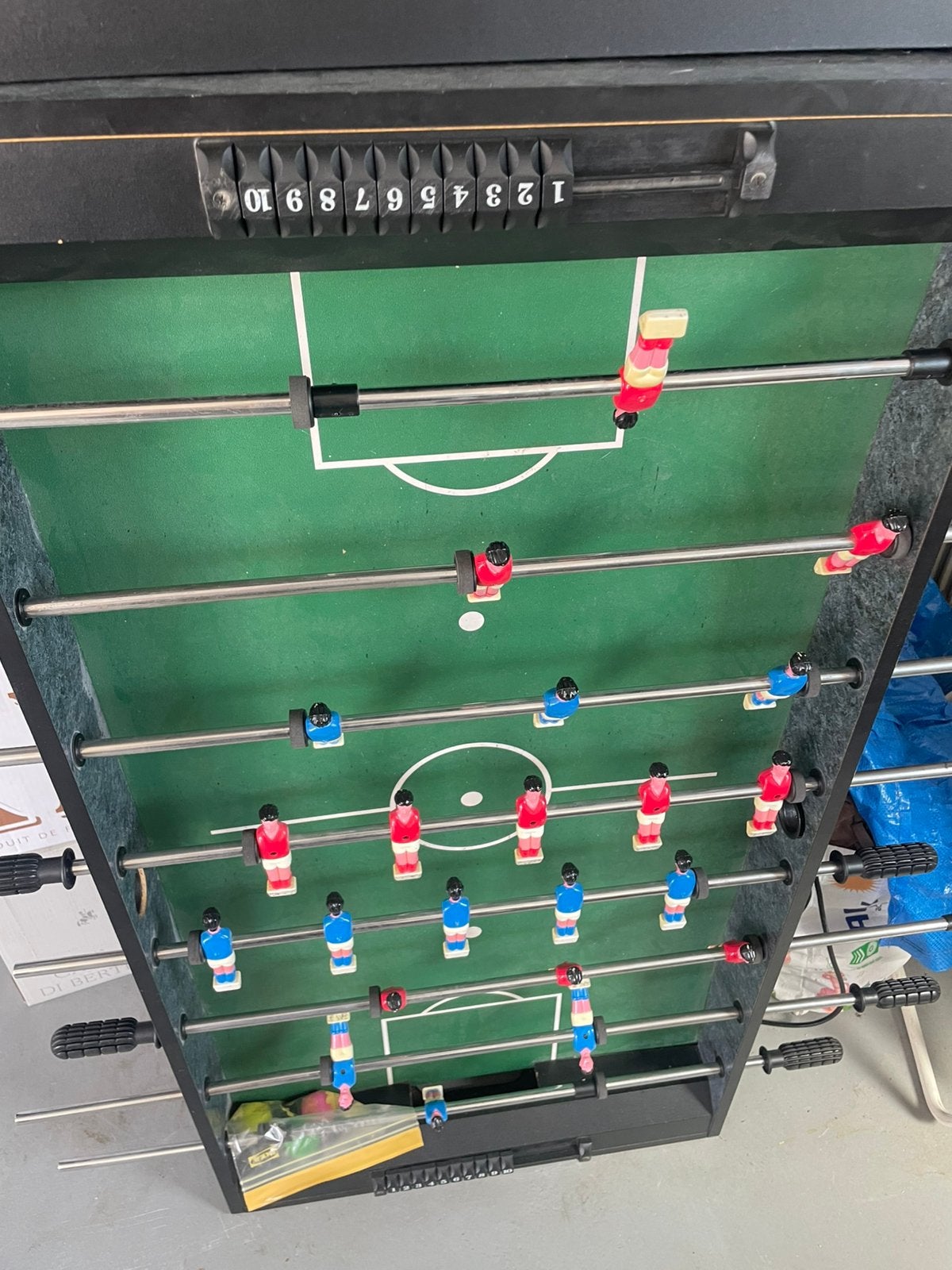 Voetbaltafel, Ophalen, Zo goed als nieuw