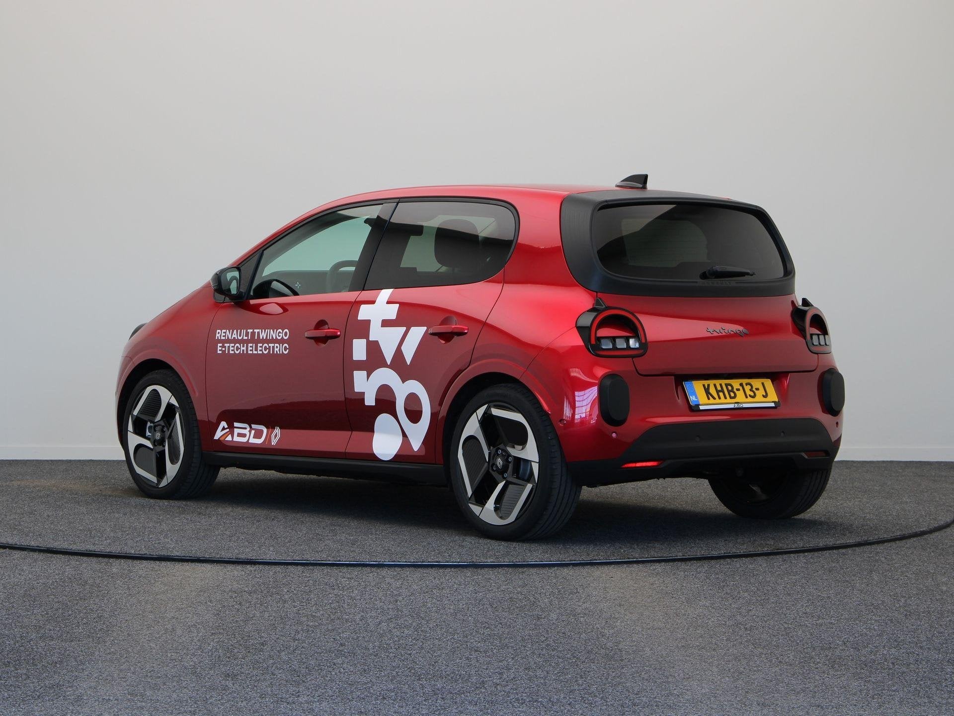 Renault Twingo urban range techno 27.5 kWh | 18" lichtmetale, Electronic Stability Program (ESP), Origineel Nederlands, 28 kWh