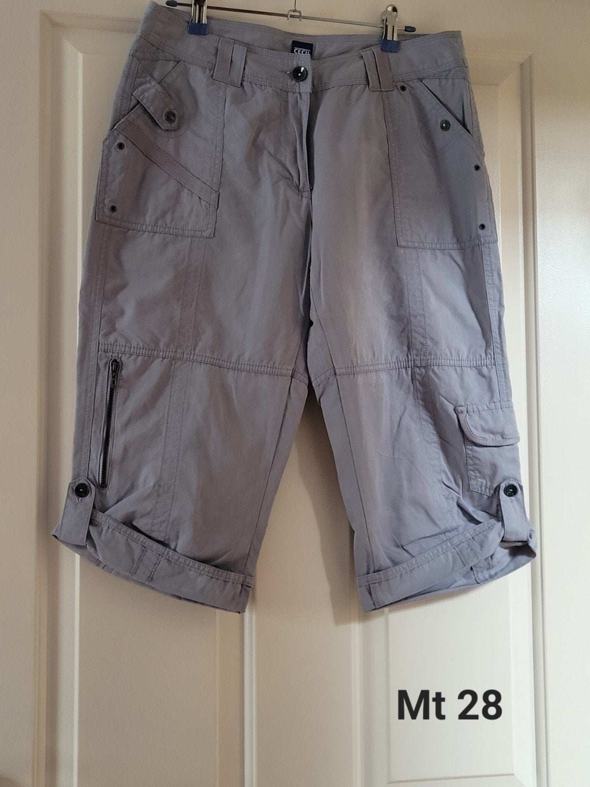 Grijze driekwart broek van Cecil, maat 28, Kleding | Dames, Maat 38/40 (M), Ophalen of Verzenden, Driekwart, Grijs