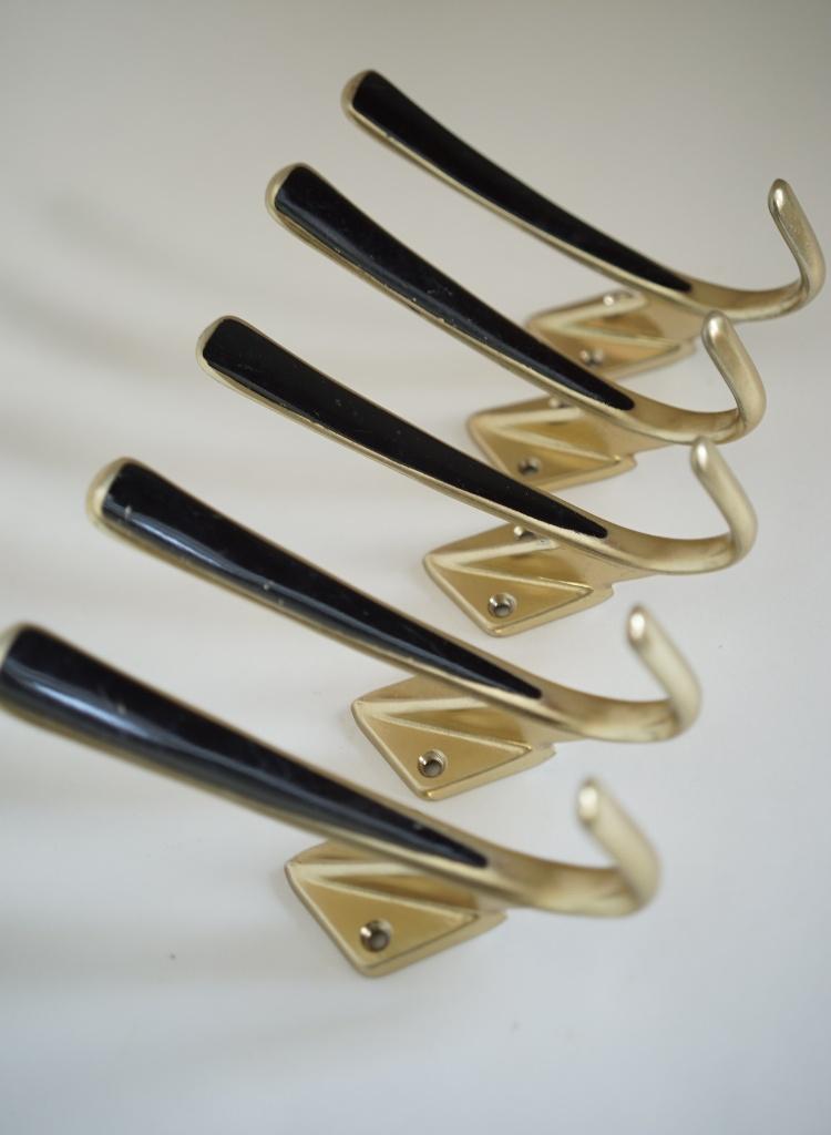 5x vintage mid century kapstokhaak messing zwart vlak., Huis en Inrichting, Woonaccessoires | Kapstokken, Wandkapstok, Gebruikt