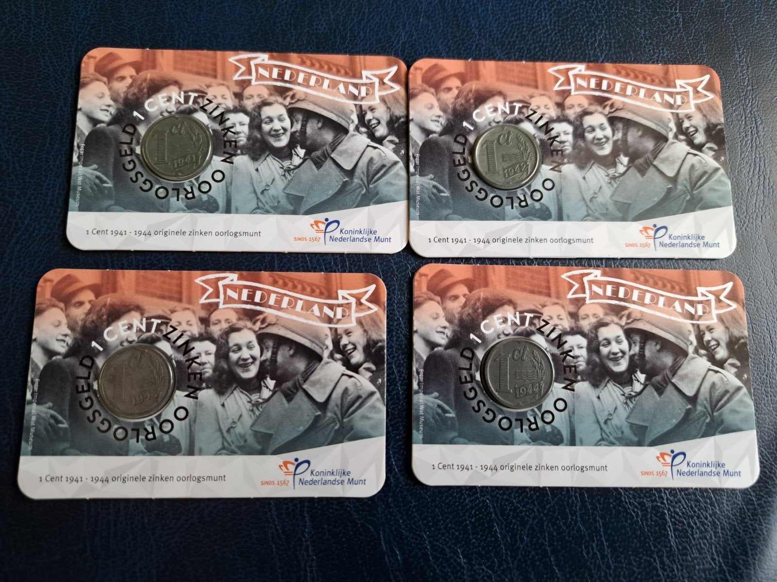 COMPLETE SET 75 jaar Bevrijding 1 zinken cent 1941-42-43-44, Postzegels en Munten, Ophalen of Verzenden, Koningin Wilhelmina, 1 cent