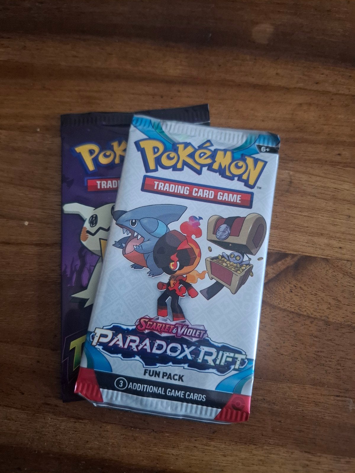 Pokémon TCG: Scarlet & Violet Paradox Rift Fun Pack, Ophalen of Verzenden, Nieuw, Booster