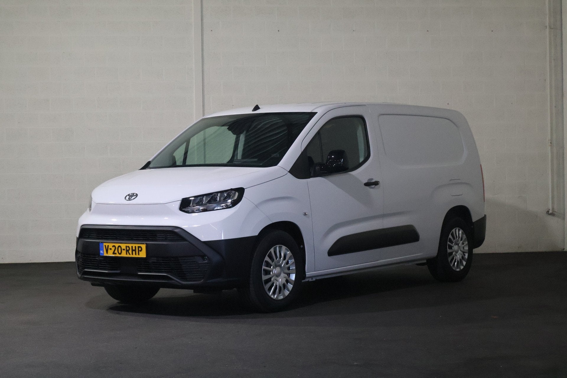 Toyota PROACE CITY Electric L2 50 kWh Comfort (bj 2026), Auto's, Verwarmde buitenspiegels, Stof, Gebruikt, Wit