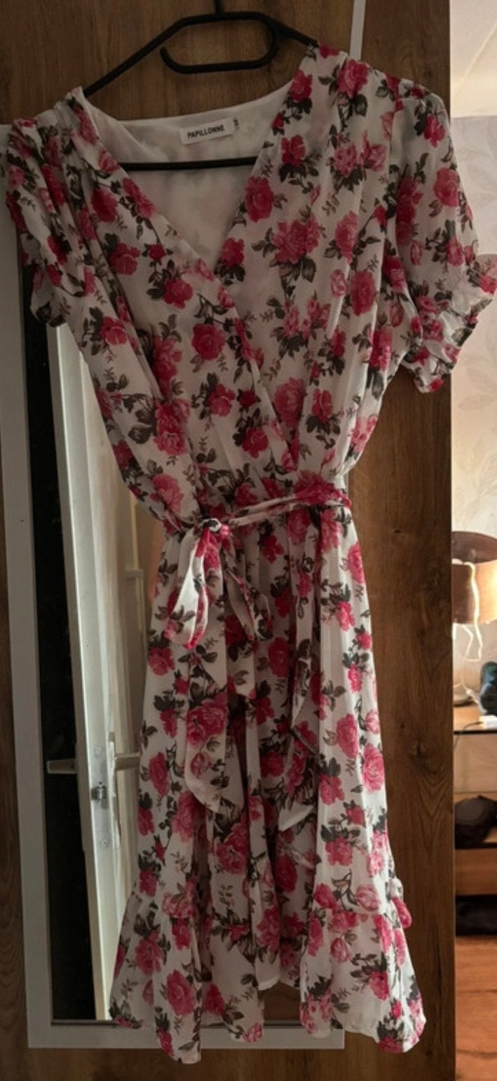 Leuke dames jurkje maat 38., Kleding | Dames, Jurken, Ophalen of Verzenden, Zo goed als nieuw, Maat 38/40 (M), Boven de knie