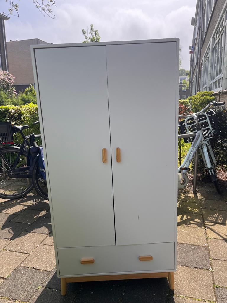 Sklum kinderkast, Kinderen en Baby's, Kinderkamer | Commodes en Kasten, Ophalen, Gebruikt, Kast, 50 tot 70 cm