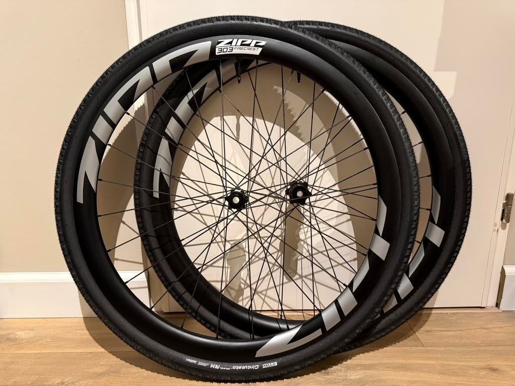 CSC carbon wheelset w/ Pirelli Cinturato RH gravel tires, Fietsen en Brommers, Fietsonderdelen, Zo goed als nieuw, Gravelbike