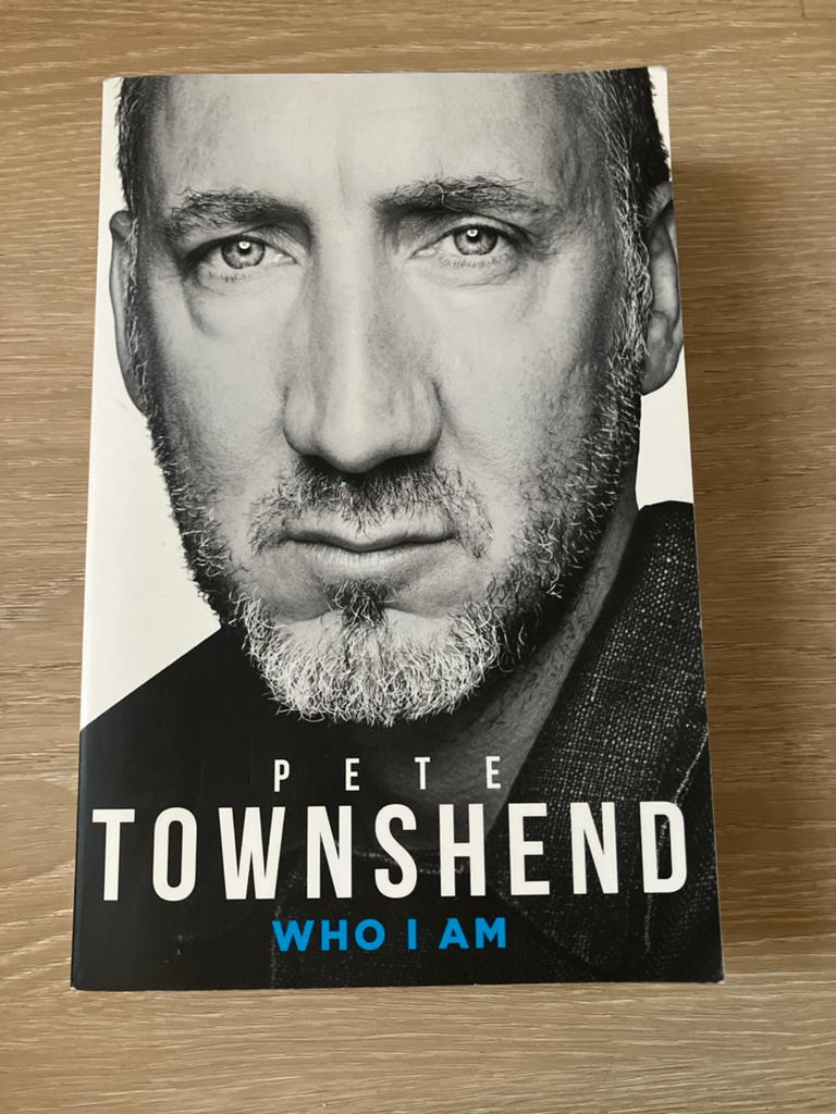 Pete Townshend - Who I Am (Autobiografie), Boeken, Muziek, Ophalen of Verzenden, Gelezen, Artiest