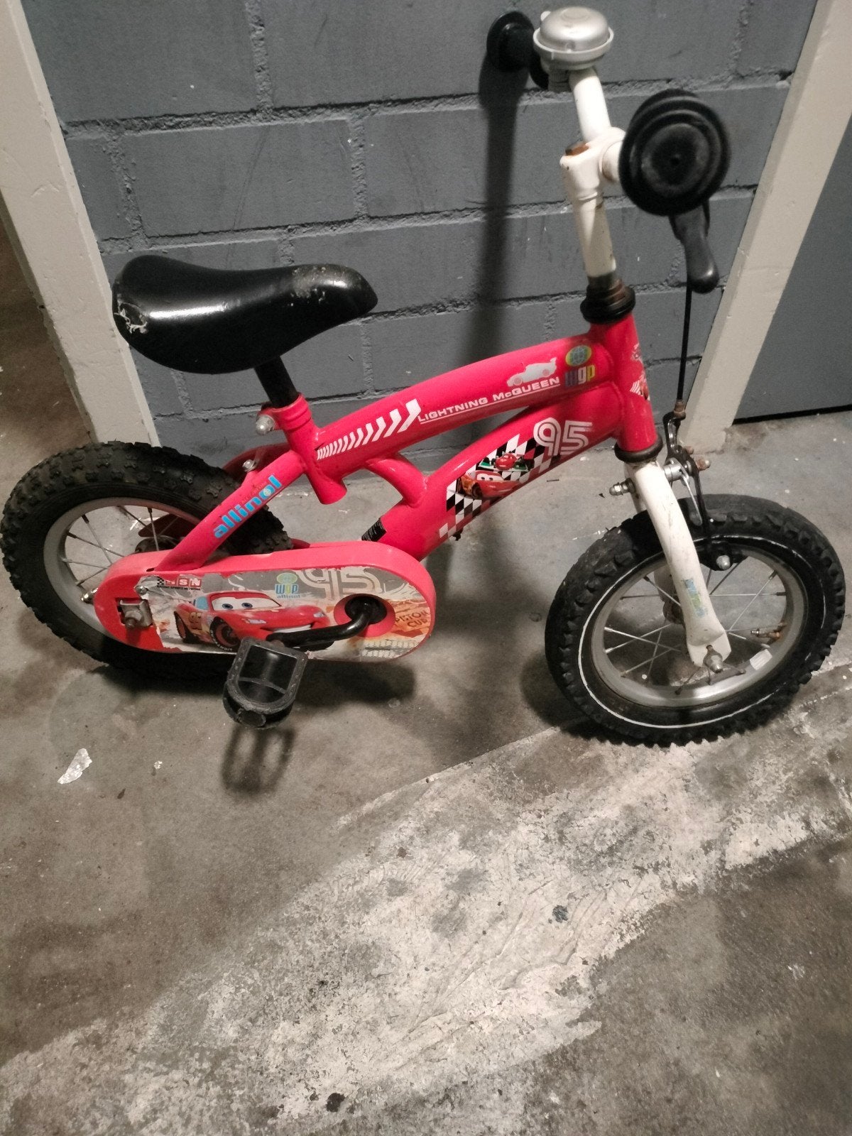 Kinderfiets Cars Lightning McQueen - 12 inch, Fietsen en Brommers, Gebruikt, Velgrem, Cars, Ophalen of Verzenden