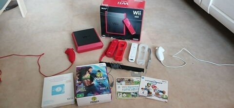 Nintendo Wii Rood mini nog in doos., Spelcomputers en Games, Ophalen of Verzenden, Zo goed als nieuw, Met 2 controllers