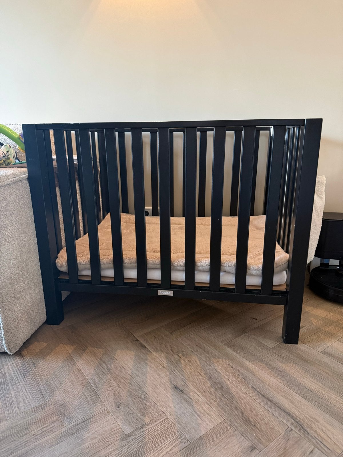 Bopita box zwart met matras en boxkleed, Ophalen, Gebruikt, Vierkant, Boxkleed