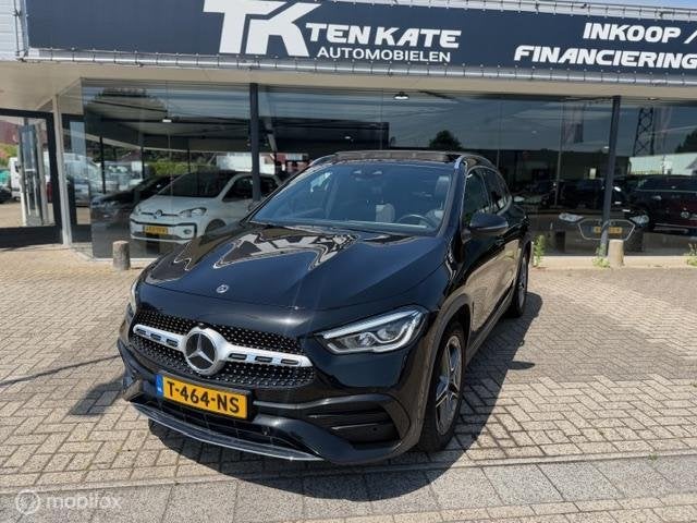 Mercedes-Benz GLA-klasse, 250 4MATIC AMG Line, Auto's, Gebruikt, Euro 6, 4 cilinders, Zwart