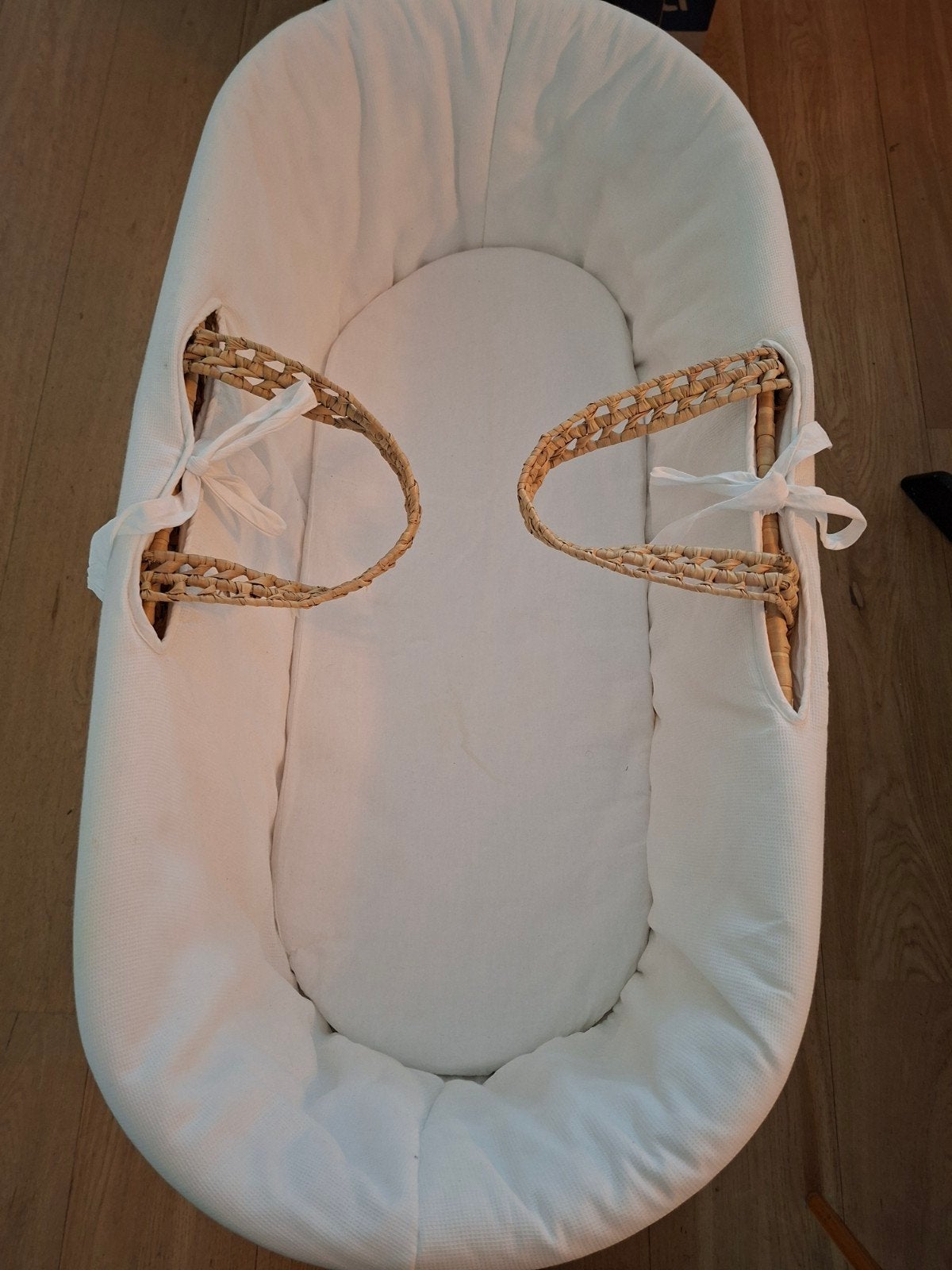 Funnababy Mozesmand met standaard, Kinderen en Baby's, Ophalen, Gebruikt