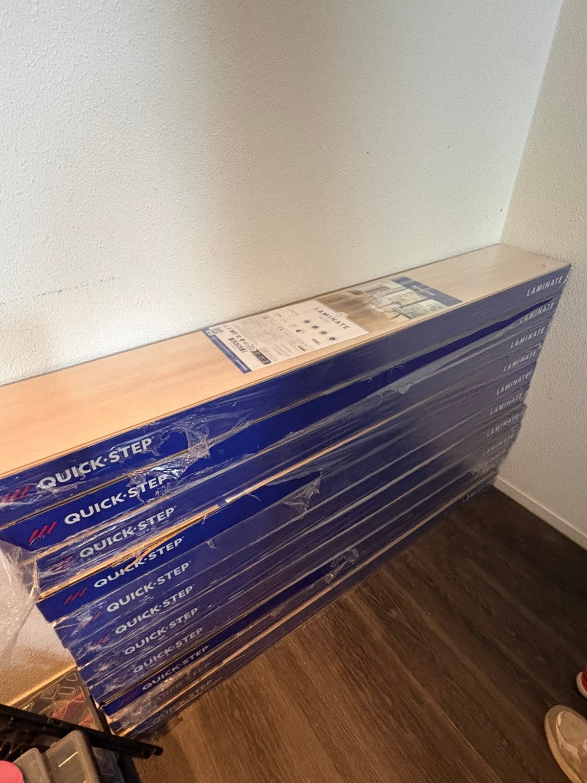 Nieuw Quick step 11 pakken laminaat (23,9m2), Ophalen, 50 tot 150 cm, Zo goed als nieuw, 10 m² of meer