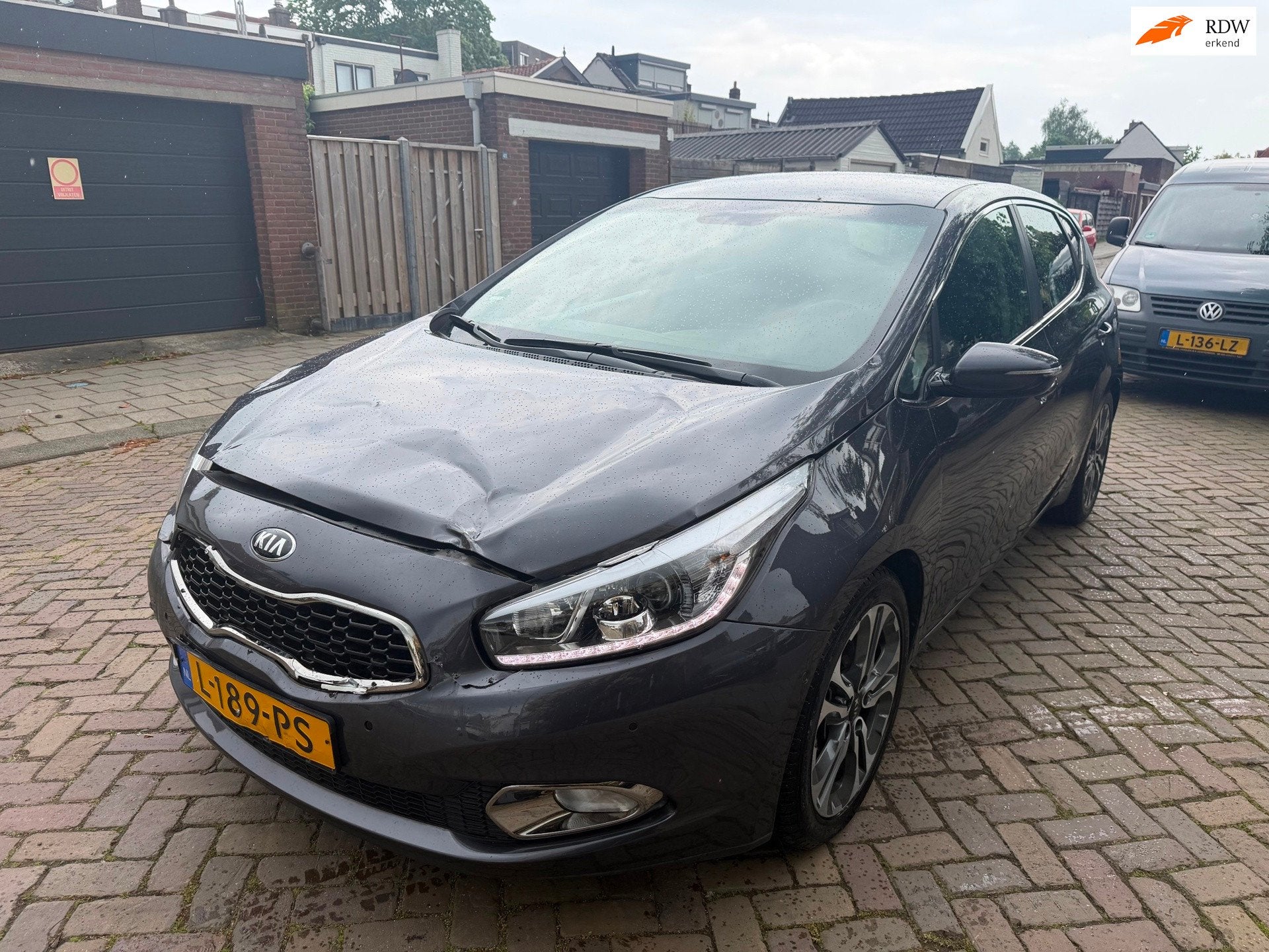 Kia Cee'd 1.6 GDI DynamicLine AUTOMAAT, Auto diversen, Automaat, Kia, 1591 cc, Zilver of Grijs