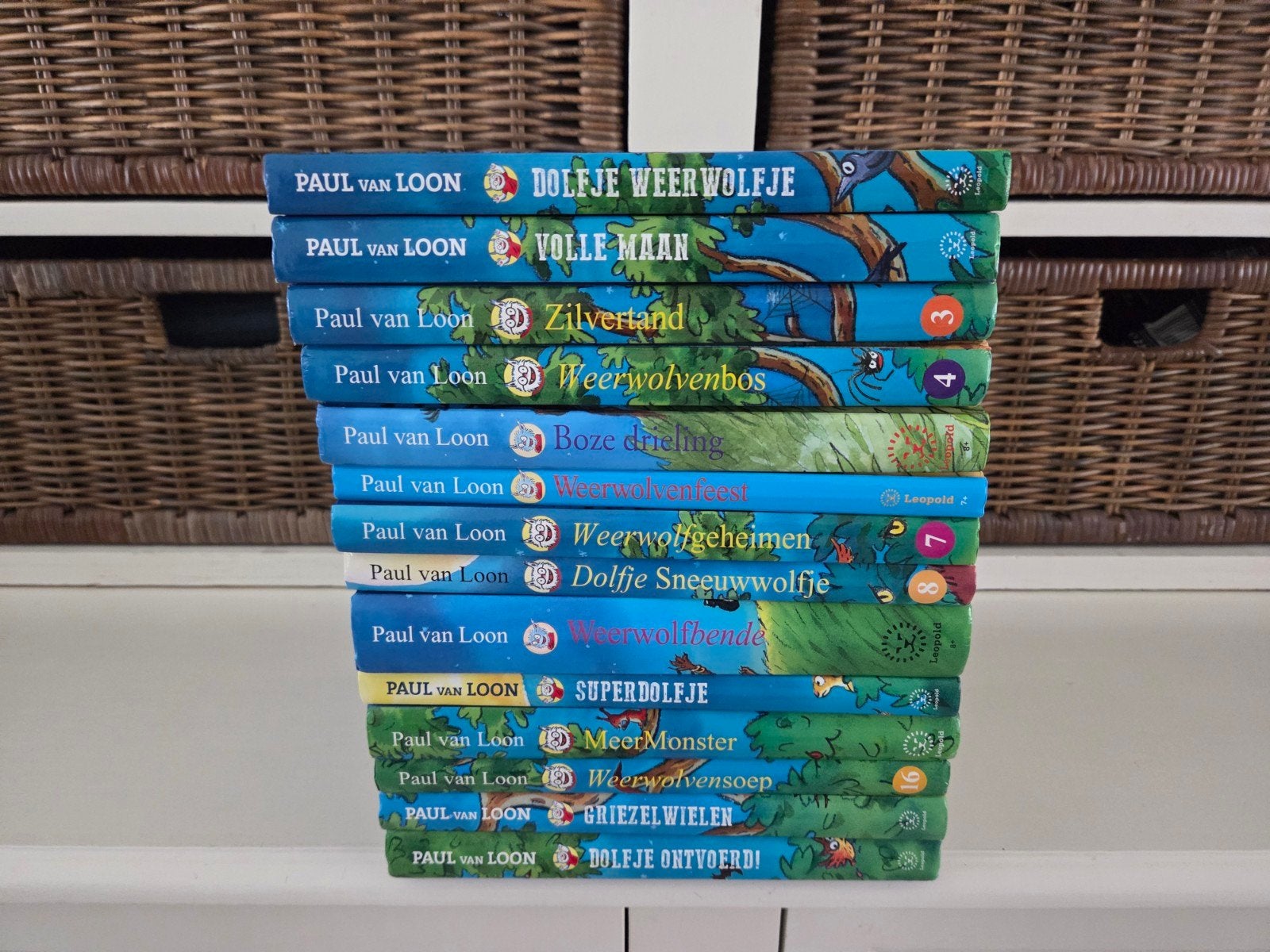 Paul van Loon - Dolfje Weerwolfje ( 16 stuks), Boeken, Kinderboeken | Jeugd | onder 10 jaar, Gelezen, Fictie algemeen, Ophalen of Verzenden