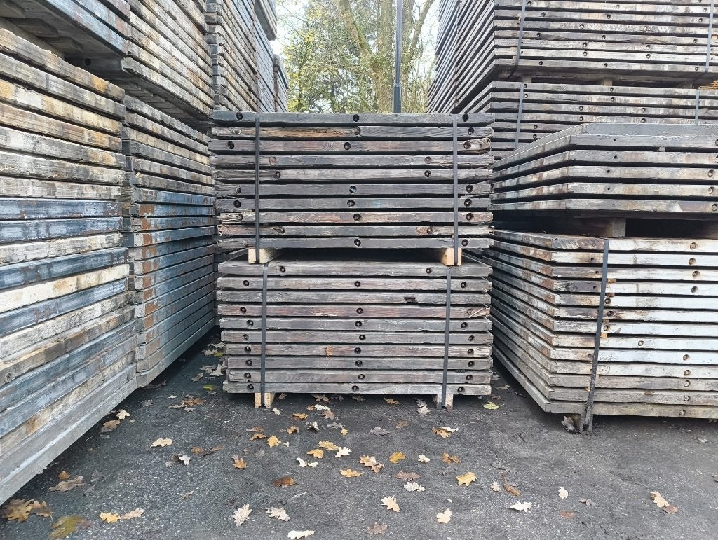 Foto 2 van Pakketactie Grenen Steenschotten