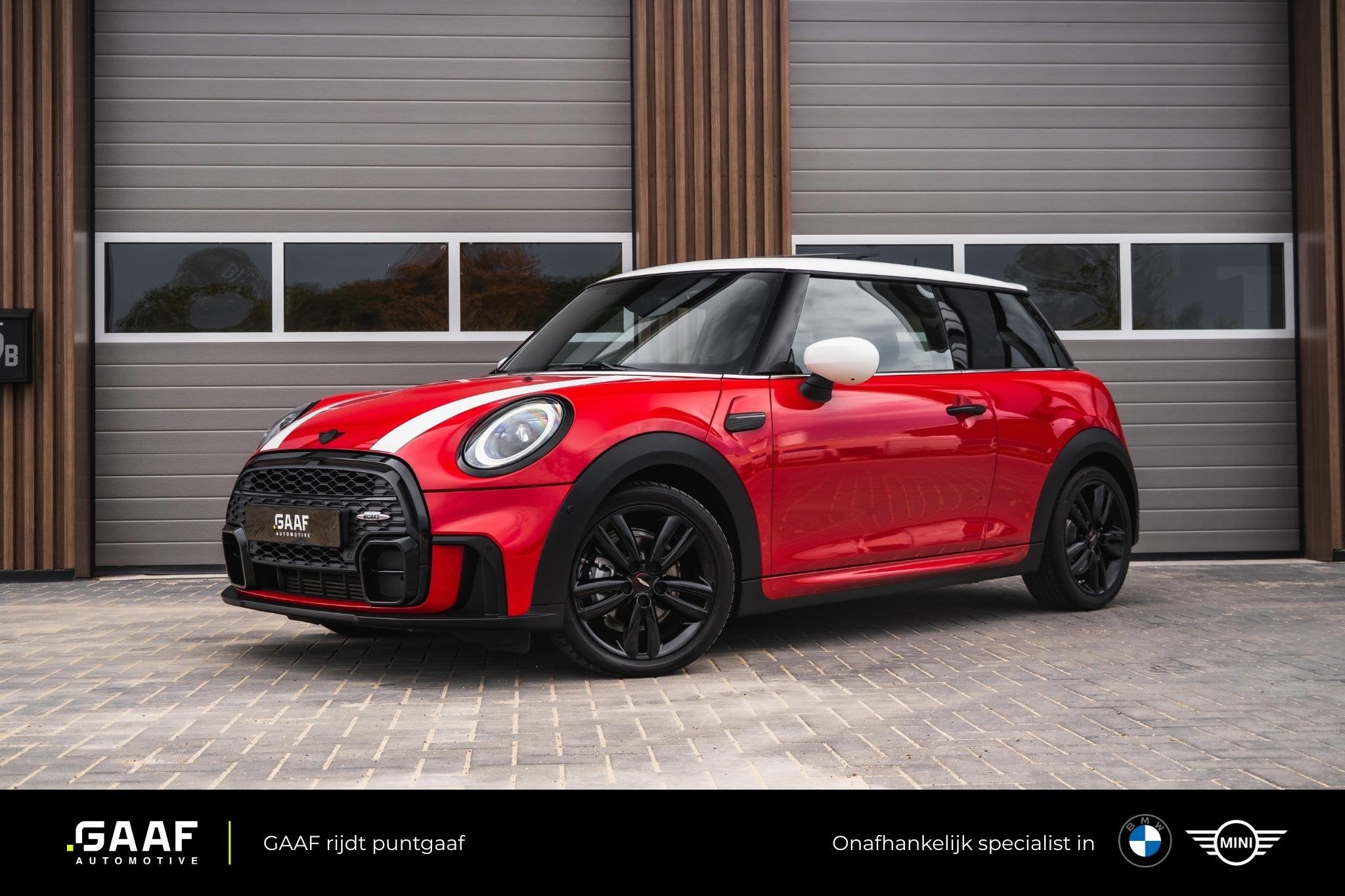 MINI Cooper | JCW Trim | Pano Dak | Navi Prof | Stoel-/stuur, 136 pk, Gebruikt, 4 stoelen, Leder