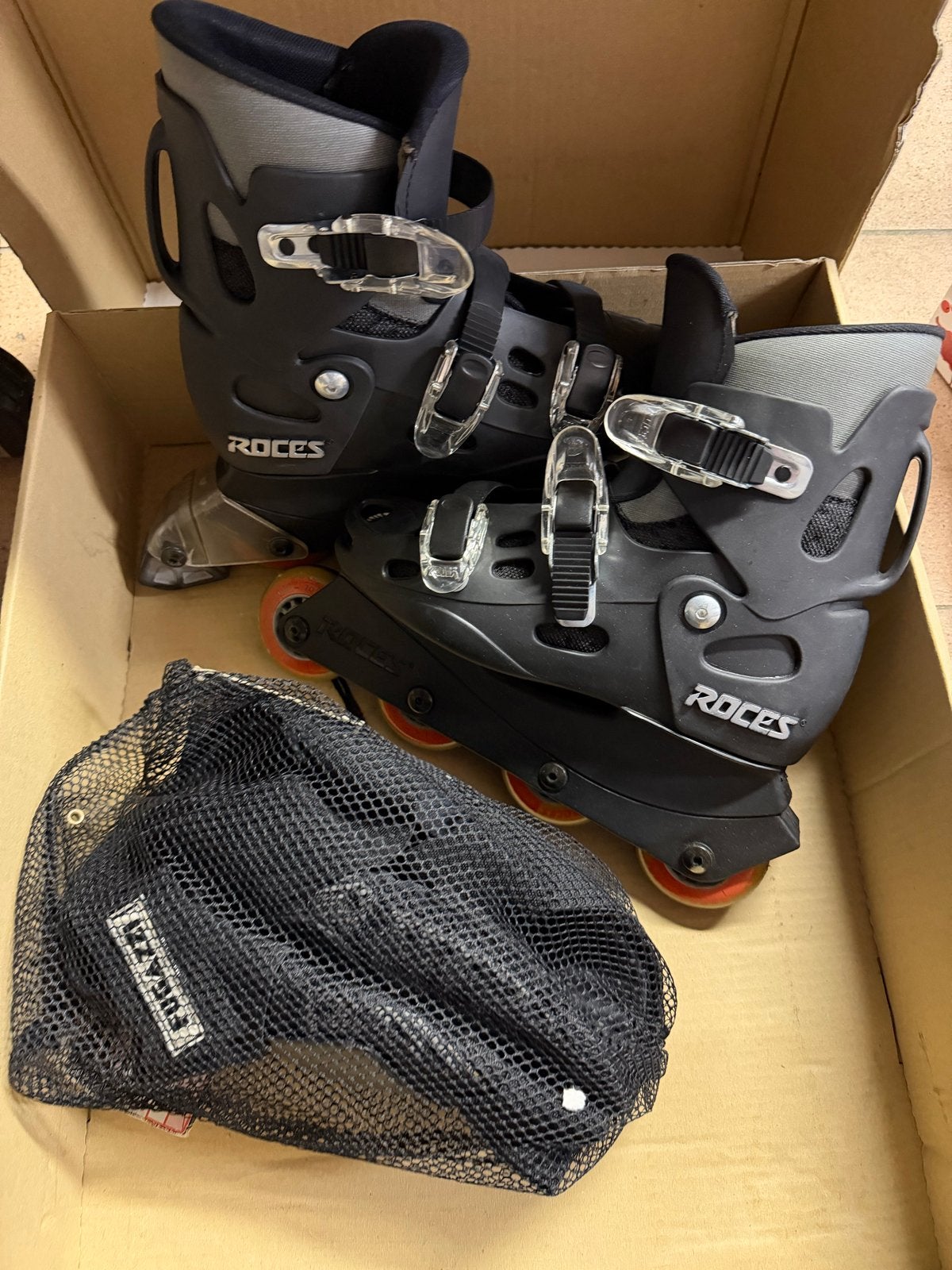 Roces Skeelers 38/39 met bescherming in originele doos, Ophalen of Verzenden, Zo goed als nieuw, Inline skates 4 wielen, Roces