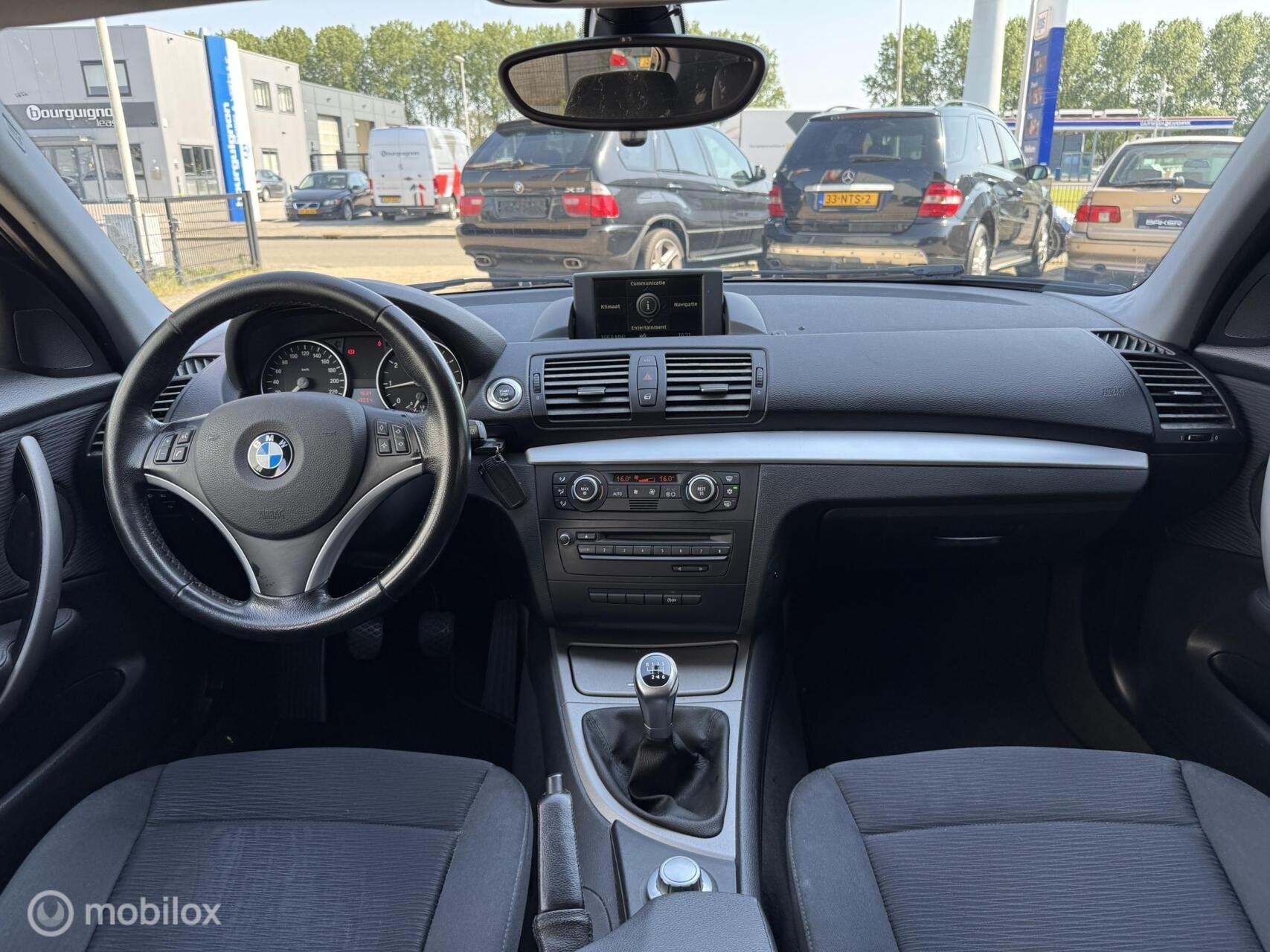 BMW 1-serie 116i Business Line ~ Navi~ Airco ~Elektra pakket, 1-Serie, Achterwielaandrijving, Gebruikt, 4 cilinders