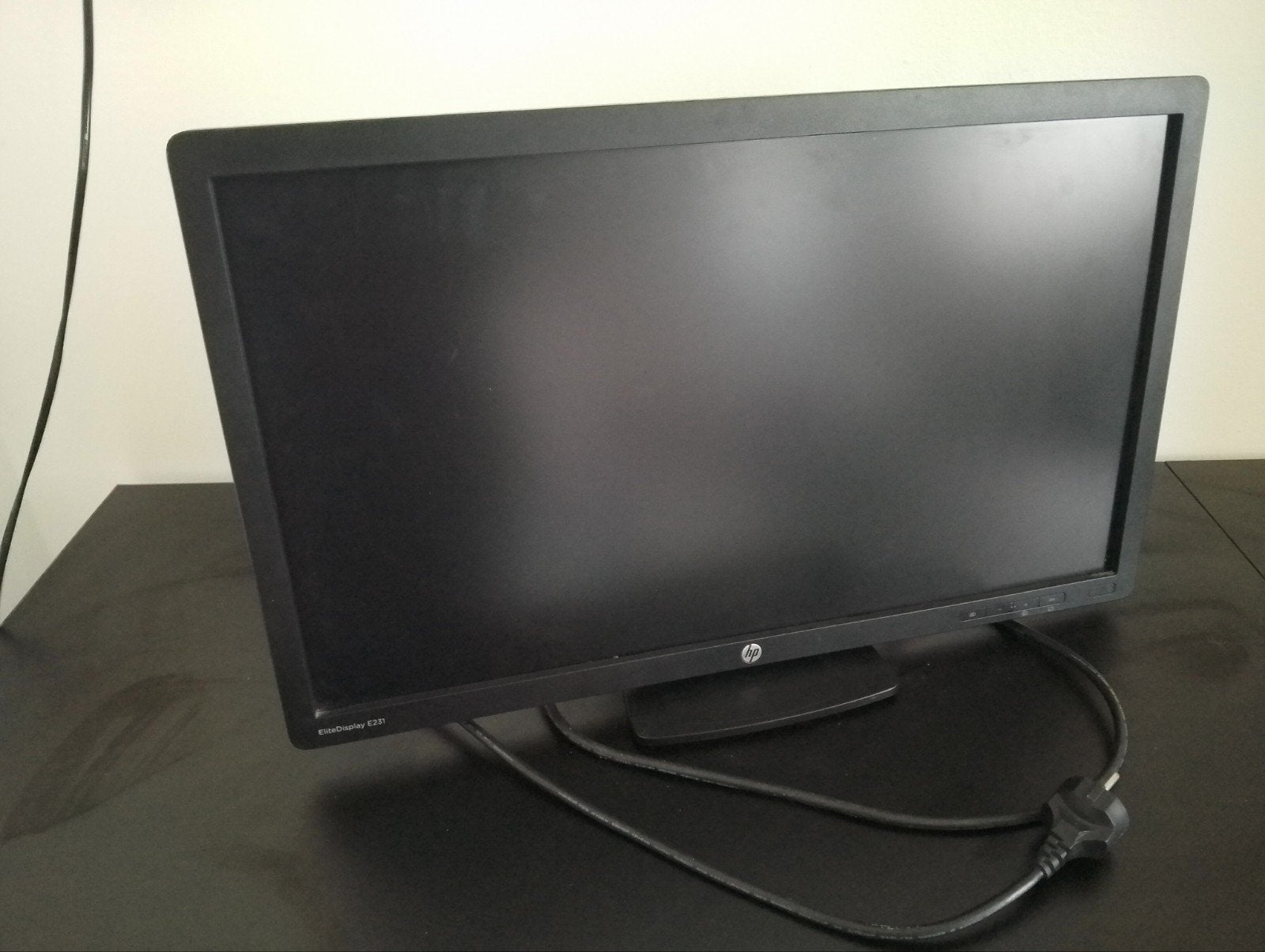 HP EliteDisplay E231 Monitor - Full HD, 60Hz, IPS, Ophalen, Gebruikt, IPS, In hoogte verstelbaar