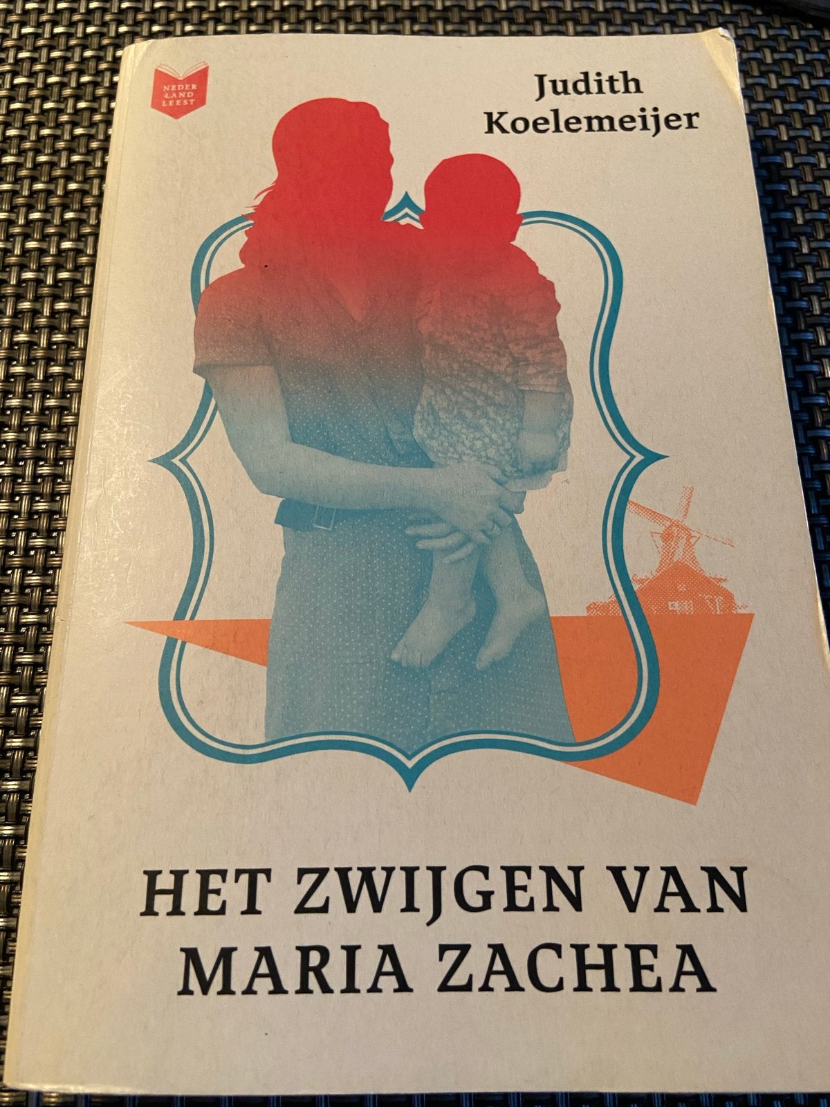 Het Zwijgen van Maria Zachea - Judith Koelemeijer, Ophalen of Verzenden, Gelezen, Nederland