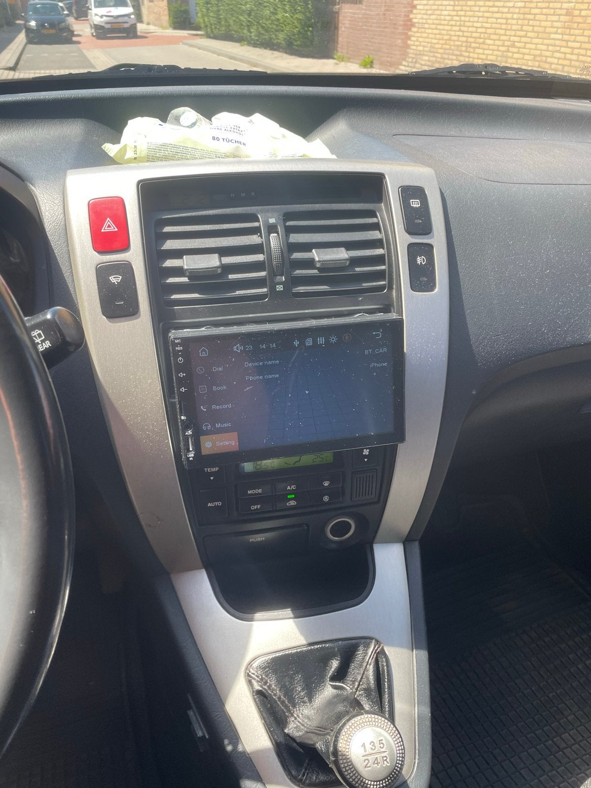 Hyundai Tucson 2.0 I 2WD 2006 Zwart, Auto's, Hyundai, Zwart, 4 cilinders, Zwart, Leder