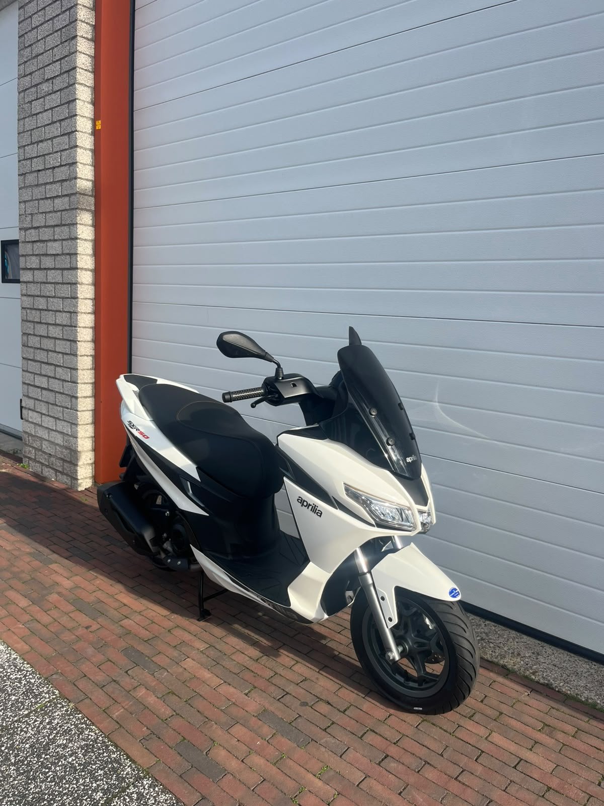 Aprilia SXR 45km BJ:2025 slechts 3350 km, Fietsen en Brommers, Ophalen, Gebruikt, Overige modellen, Maximaal 45 km/u