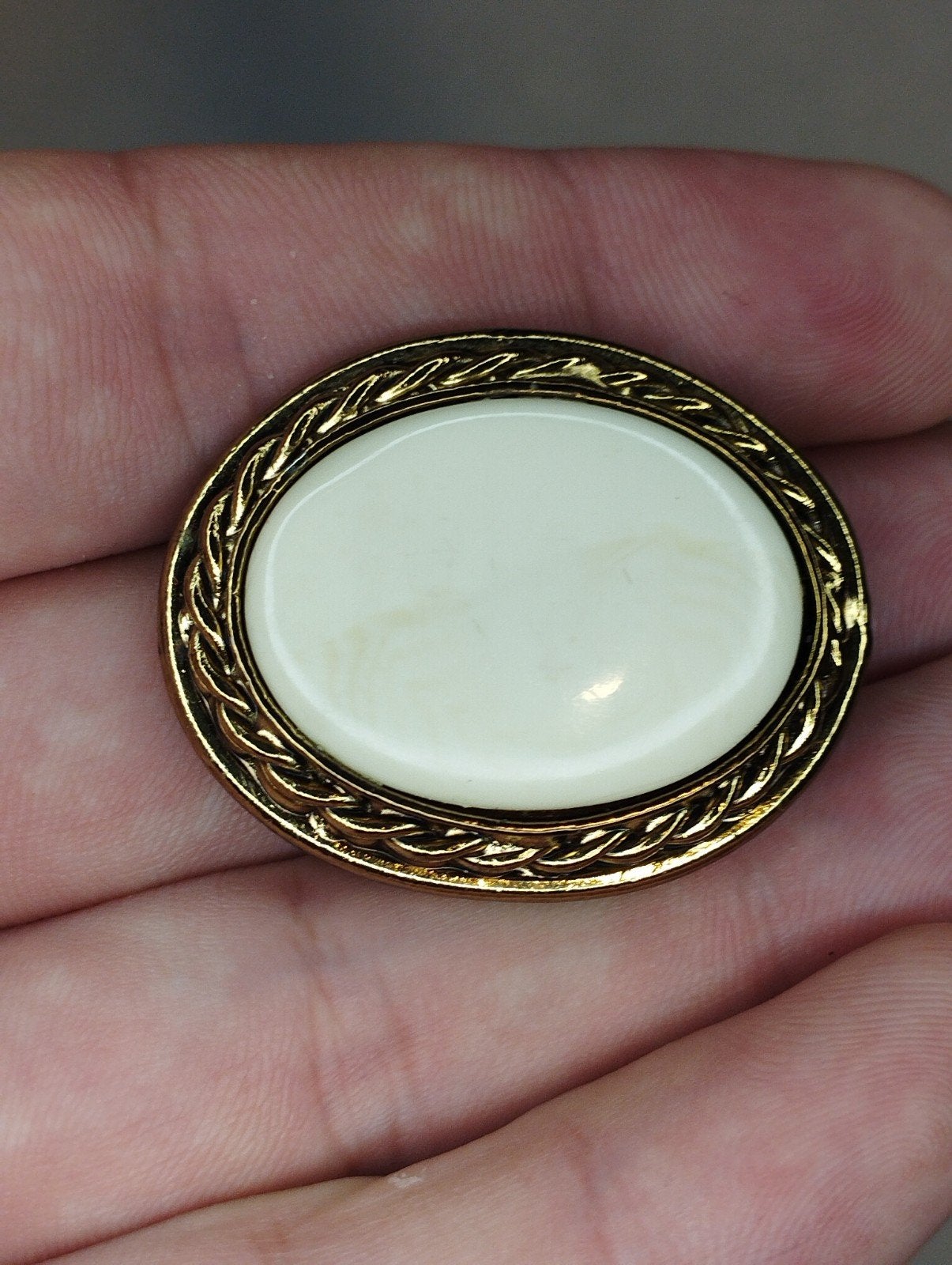 Prachtige vintage broche, Ophalen of Verzenden, Zo goed als nieuw, Overige materialen