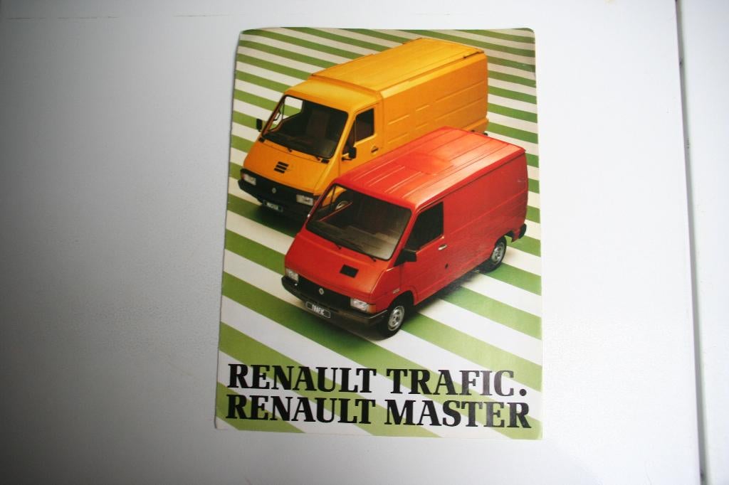 Folder/ flyer Renault Trafic/Master alle modellen (1985) (70, Ophalen of Verzenden, Nieuw, Renault