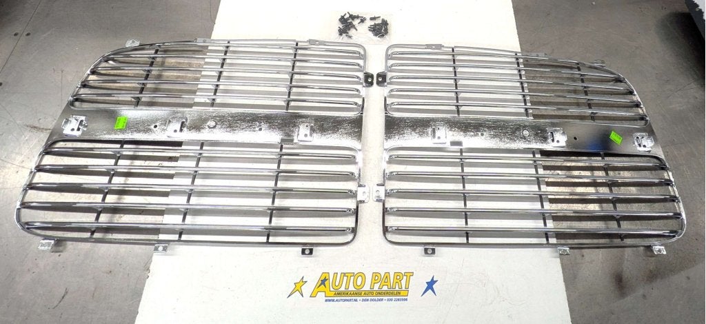 Dodge Ram pickup grille inserts 2002-2005, Auto-onderdelen, PO Box 21-8004 | Auburn Hills, MI 48321-8004, Amerikaanse onderdelen