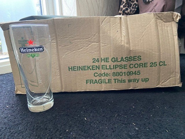 Ellipse glazen Heineken, nieuw in doos, 24 stuks, 25CL, Ophalen, Nieuw, Bierglas