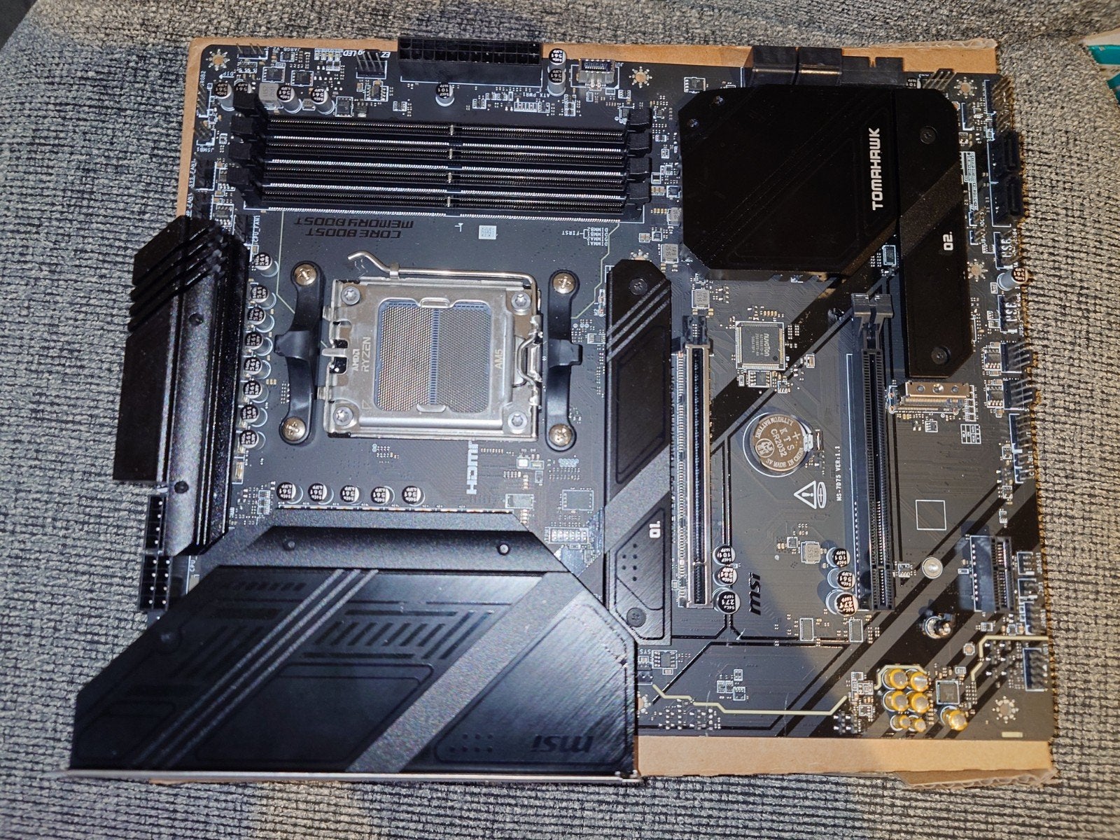 MSI MAG B650 Tomahawk | AM5 | Werking onbekend, Ophalen, ATX, Socket AM5, AMD