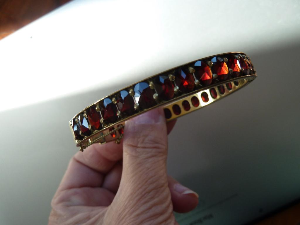 Doublé vergulde armband, jaren '30, met Boheemse granaten, Overige materialen, Verzenden, Zo goed als nieuw, Met edelsteen