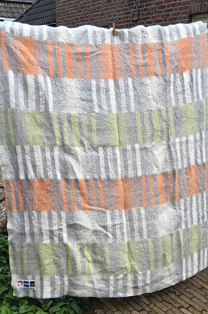 Vintage wollen oranje grijs groen DIDAS deken 1.60 x 2.05 mt, Gebruikt, Tweepersoons, Ophalen of Verzenden, Deken of Dekbed