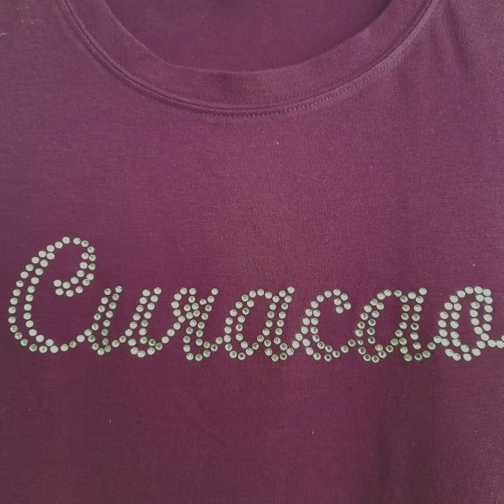 Nieuw bijzonder T-shirt in strassteentjes het woord Curaçao, Ophalen of Verzenden, Nieuw, Paars, Korte mouw