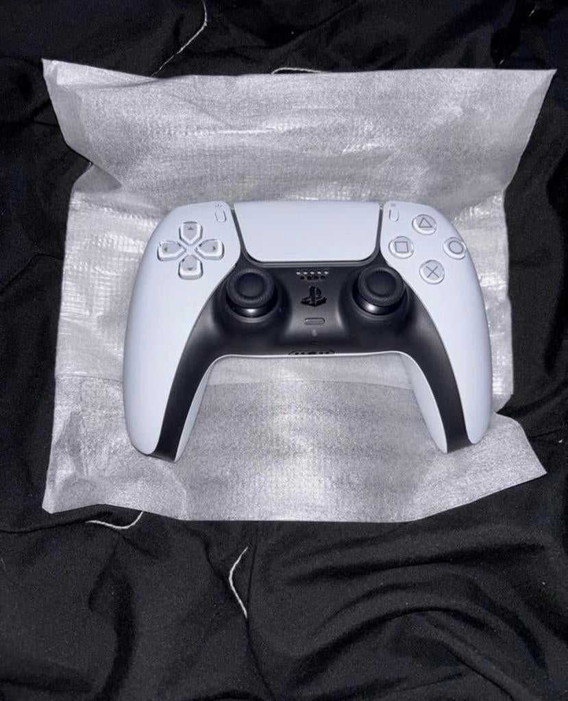 Gloednieuwe PS5 Controller - Wit (DualSense), Spelcomputers en Games, Spelcomputers | Sony PlayStation 5, Ophalen, Zo goed als nieuw