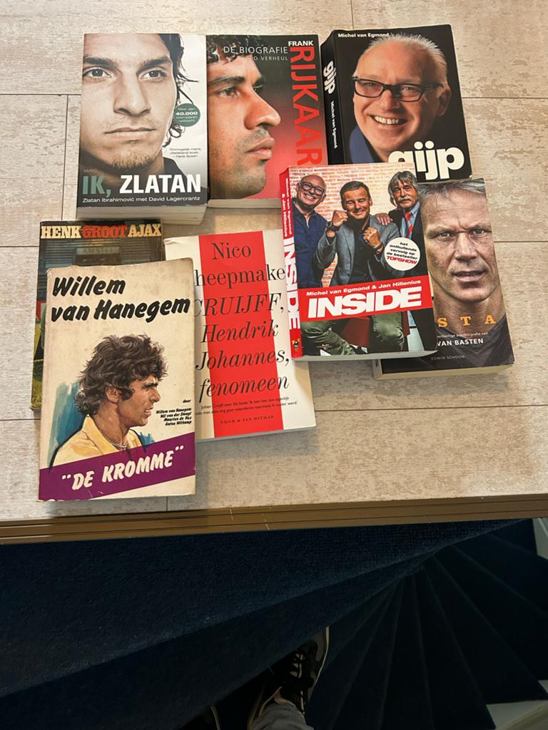 Voetbalboeken: biografieën en verhalen van legendes, Boeken, Ophalen, Zo goed als nieuw, Personen