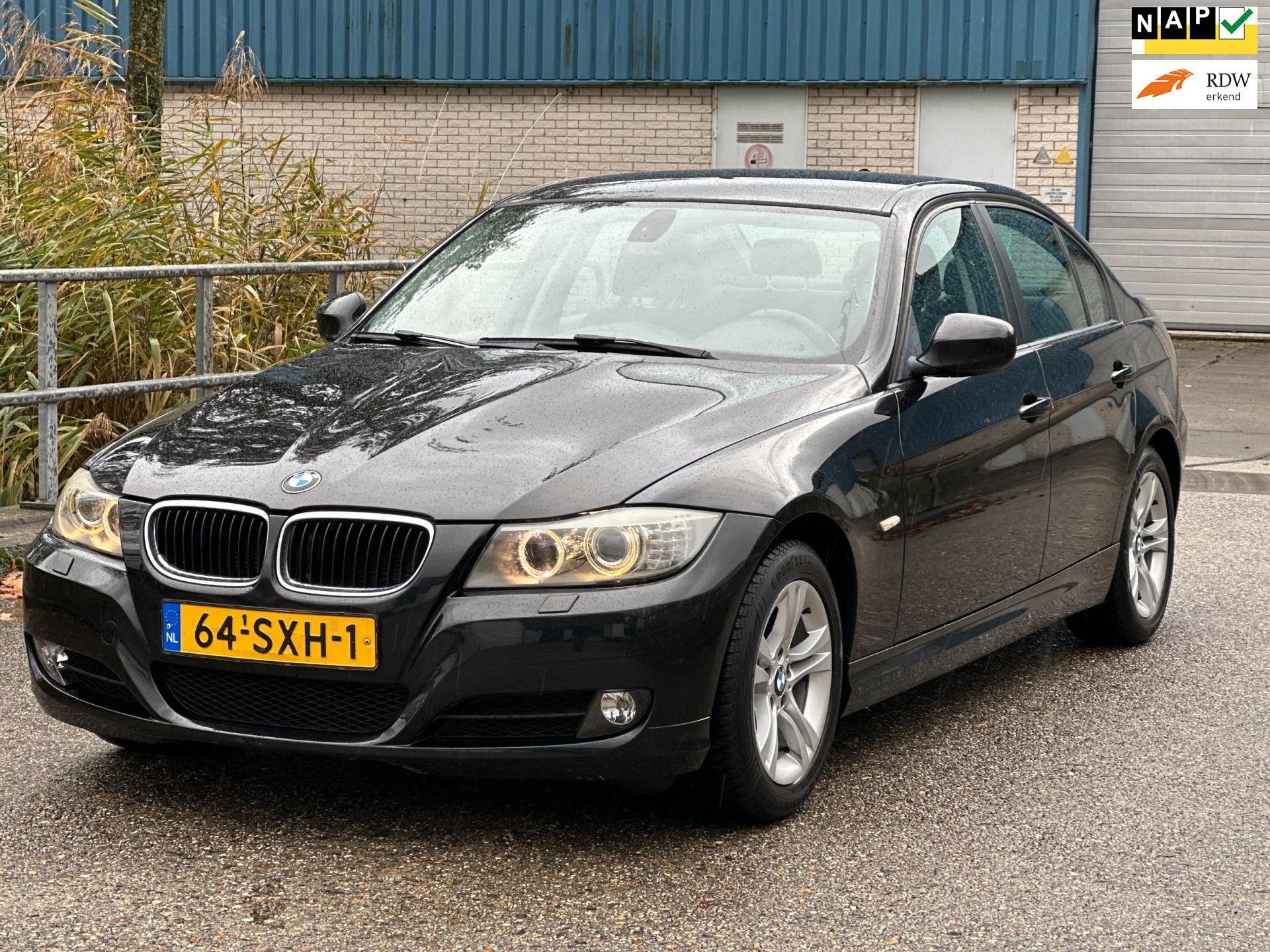 BMW 3-serie 316i Luxury Line Navi! PDC! Clima! LM velgen! NA, Auto's, BMW, Euro 5, Gebruikt, 1599 cc, 4 cilinders