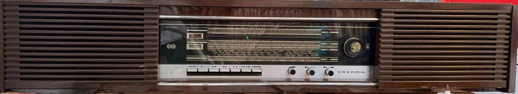 Grundig vintage zeer grote radio, Ophalen of Verzenden, Gebruikt, Radio