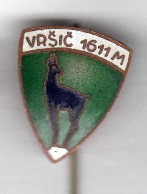 Speldje VRSIC PAS SLOVENIE 1611 M EMAILLE (A9), Ophalen of Verzenden, Gebruikt, Overige onderwerpen