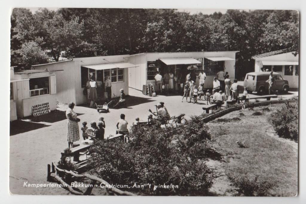 245 Bakkum Castricum 1965 Kinderen Mensen Winkelen Kampeerte, Verzenden, 1960 tot 1980, Gelopen, Noord-Holland