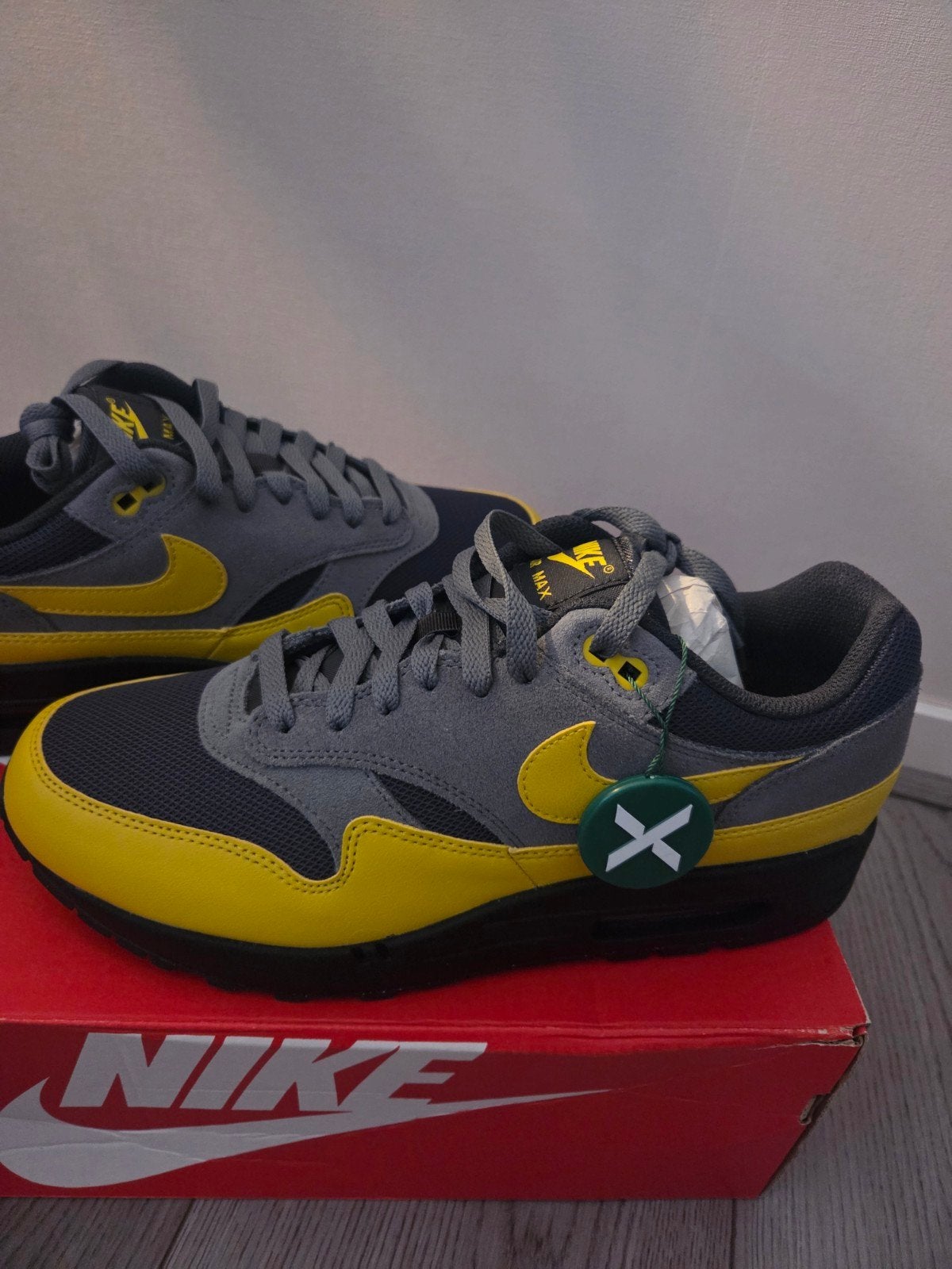 Nike Air max 1 Batman 2.0 maat 43, Ophalen of Verzenden, Nieuw, Overige kleuren